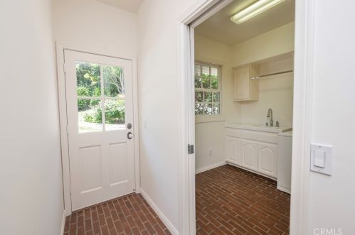 1520 Bonita Vista Dr, San Bernardino CA  92404-2104 exterior