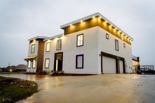 703 Leaning Oak Trl, Richmond TX  77406-4653 exterior