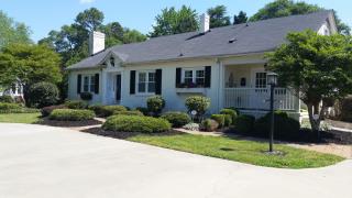 2921 Augusta St, Greenville SC  29605-2047 exterior