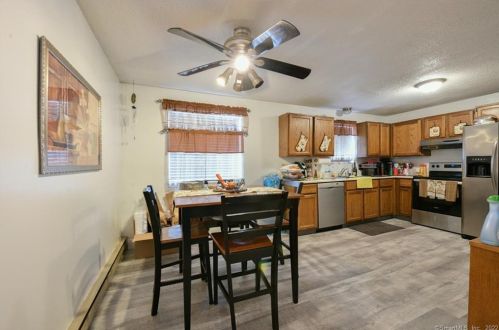 16 Edgehill Ave, Waterbury CT  06704-1825 exterior