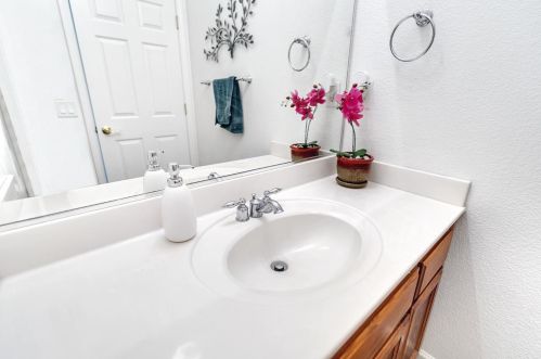 3010 La Vina Cir, Los Banos CA  93635-9497 exterior