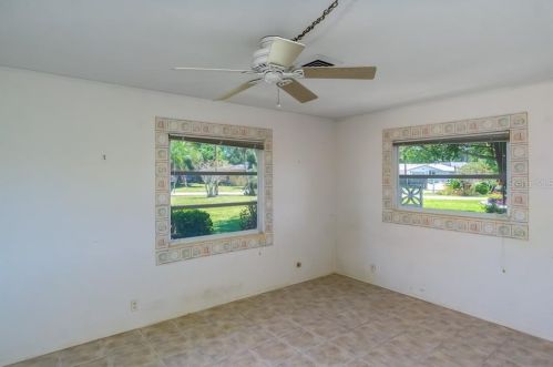 402 Lyons Bay Rd, Nokomis FL 34275-3017 exterior