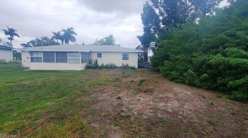 710 Aqui Esta Dr, Punta Gorda, FL 33950-7003