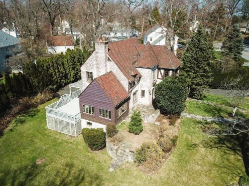 566 Forest Ave, New Rochelle, NY 10804-4336