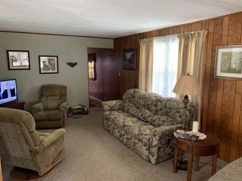 1 Lane, Coventry RI 02816-6239 exterior