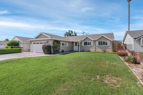 3367 Lindenoaks Dr, San Jose, CA 95117-2524