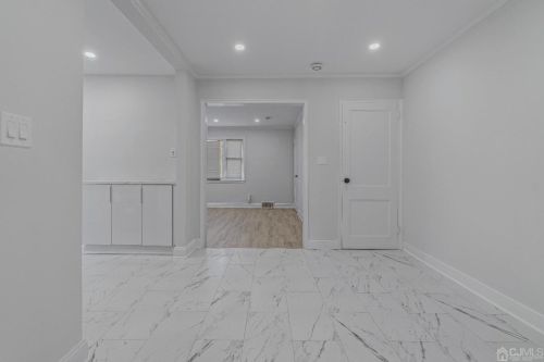 154 Midland Pl, Newark NJ  07106-3311 exterior