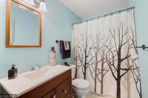 271 County Rd C2, Saint Paul MN 55113-2445 exterior