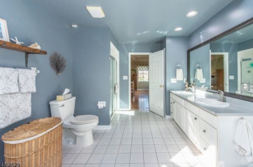 4 Roberts Rd, Dover NJ  07869-3475 exterior