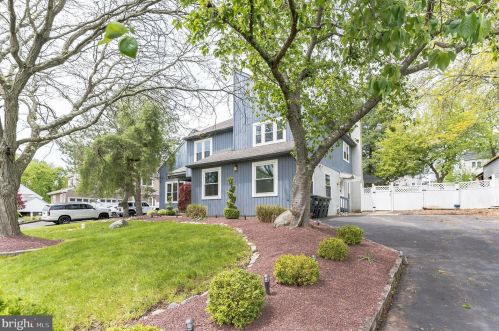 1008 Longfield Rd, Southampton, PA 18966-4326
