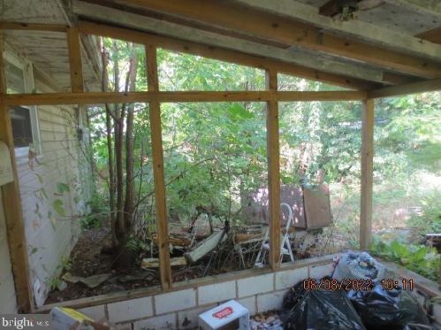 117 Military Dr, West Deptford NJ  08063-1506 exterior