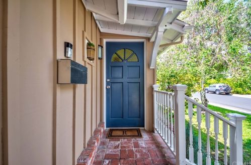 17018 Otsego St, Van Nuys, CA 91316-3456