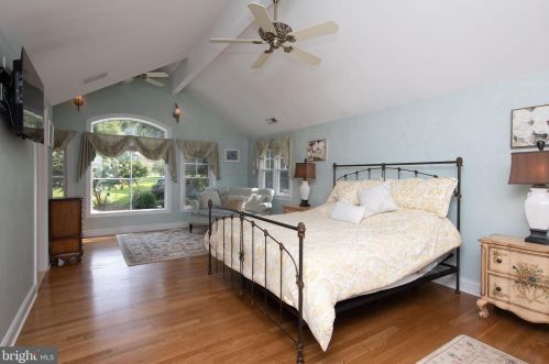 258 Aldrin Dr, Prospectville PA 19002-4101 exterior