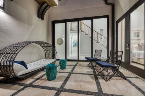 16035 Vetta Dr, Montverde FL  34756-3520 exterior