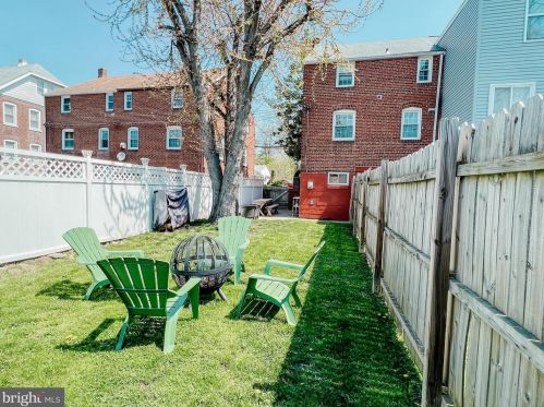 347 Holmes Rd, Holmes, PA 19043-1215