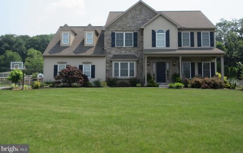 114 Royal Horse Way, Swartzville, PA 17569-9353