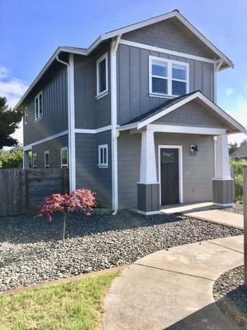 3159 Sophie Ln, Mckinleyville, CA 95519-9376