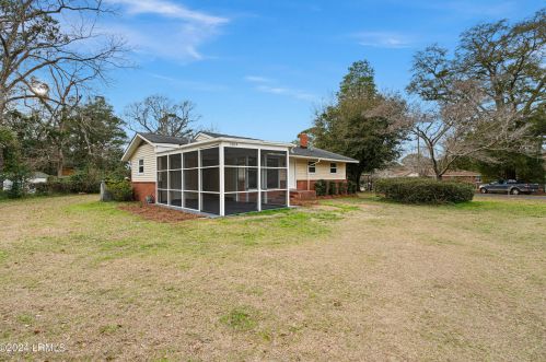 1004 Mcteer Cir, Beaufort, SC 29902-6616