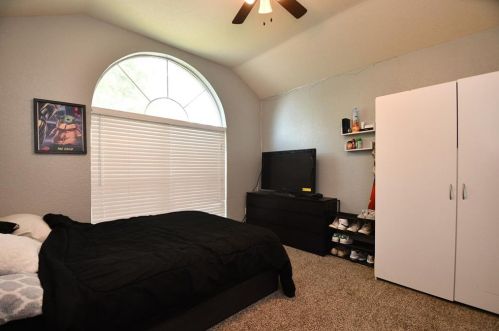 8514 Sports Haven Dr, Humble TX  77346-6000 exterior