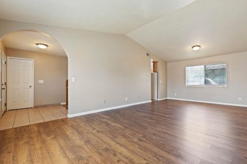 1026 Acaciawood Ct, Los Banos CA  93635-2937 exterior