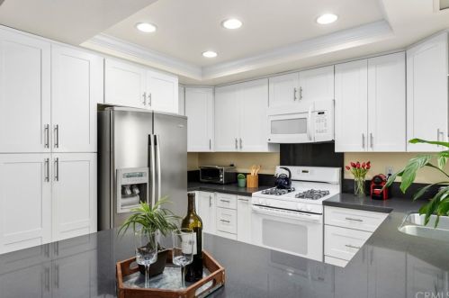 18 Wayfarer, Irvine, CA 92614-7432