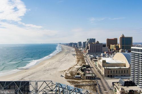 1824 Arkansas Ave, Atlantic City NJ  08401-1502 exterior