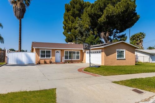 2982 Mary St, Riverside, CA 92506-4232
