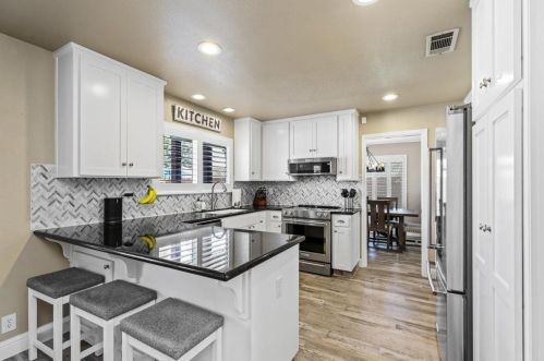 1900 Foxtail Ct, Turlock CA  95382-2890 exterior