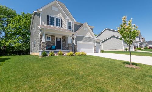 313 Jacob Ln, London, OH 43140-9366
