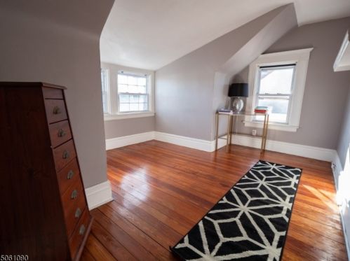 20 Vernon Pl, East Orange NJ  07017-4410 exterior