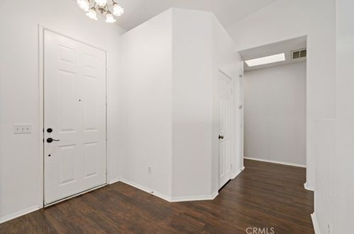 1635 Western Village Dr, San Jacinto CA  92583-6302 exterior