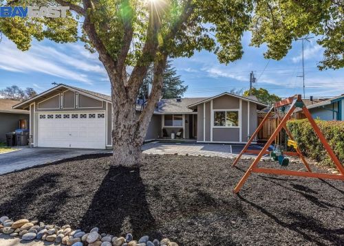 4732 Alex Dr, San Jose, CA 95130-2009
