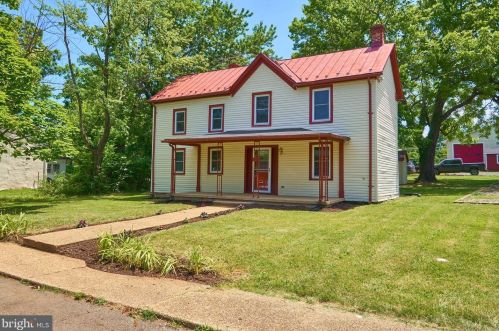 4225 Bragg St, The Plains, VA 20198-4001
