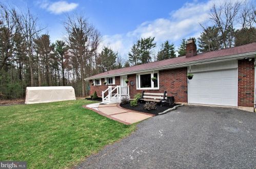 260 Margaret St, Palmerton, PA 18071-6232