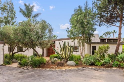 3533 Dove Holw Rd, Encinitas CA 92024-7245 exterior