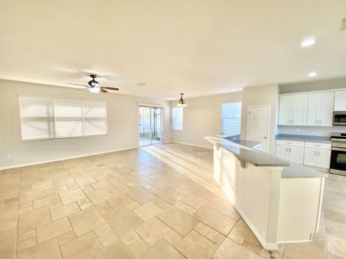 2126 Black Mangrove Dr, Orlando, FL 32828-4846