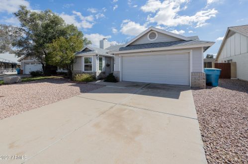 3879 Everett Dr, Phoenix AZ  85032-5277 exterior