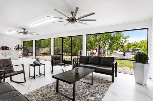 3845 27th Ave, Naples FL  34117-7131 exterior