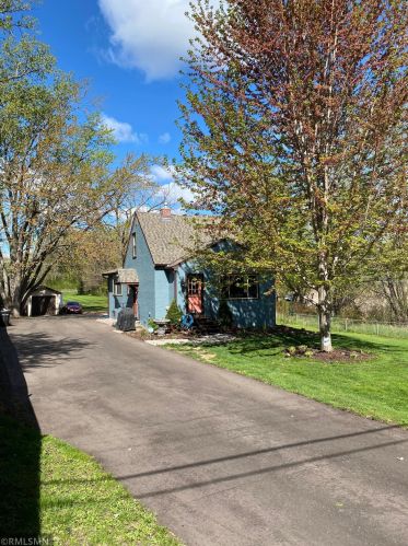687 Ferndale St, Saint Paul, MN 55119-4149