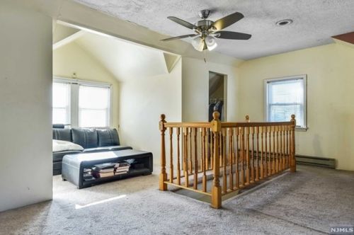 25 Westcott St, East Orange NJ  07017-3209 exterior