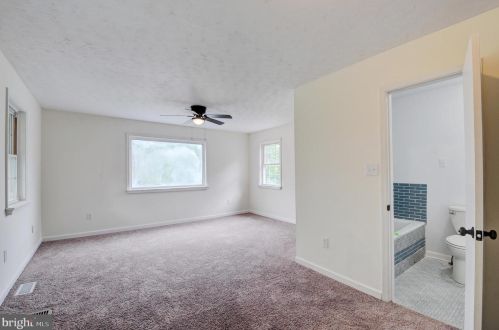 34 King David Dr, Linden VA  22642-6323 exterior