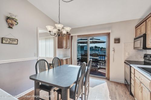 52 Margaret St, Old Bridge NJ  08857-2559 exterior