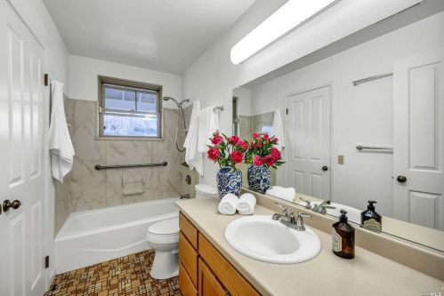 2151 Schultz Rd, Santa Rosa CA  95452-9073 exterior