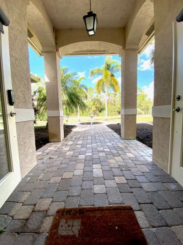 8211 Banyan Blvd, Town Of Loxahatchee Groves, FL 33470-5836