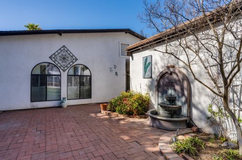 7114 Sabino Vista Cir, Tucson, AZ 85750-2628
