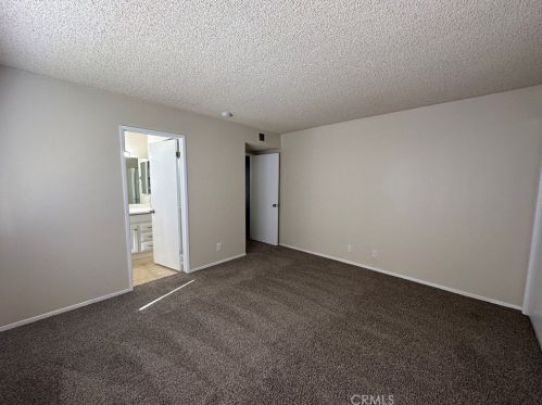 44840 Hanstead Ave, Lancaster CA  93535-2739 exterior
