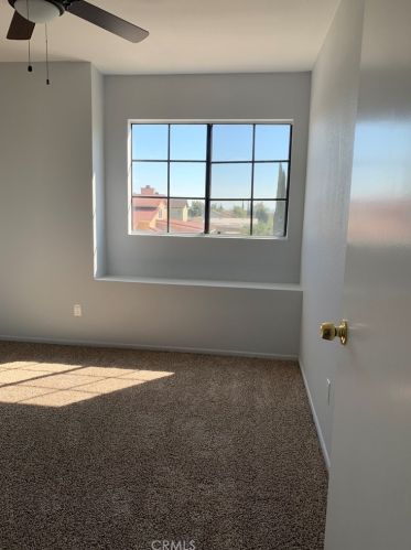 1518 Jackson St, Rialto CA  92376-3870 exterior
