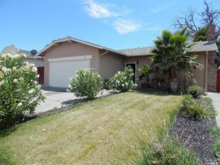 1025 Tanager Ln, Fairfield, CA 94533-2431