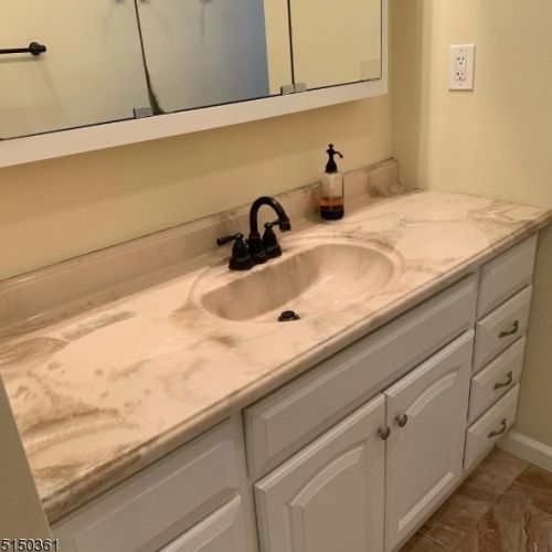 26 Pne St, Bloomfield NJ  07003-4931 exterior