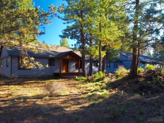 19588 Buck Canyon Rd, Bend OR  97702-7914 exterior